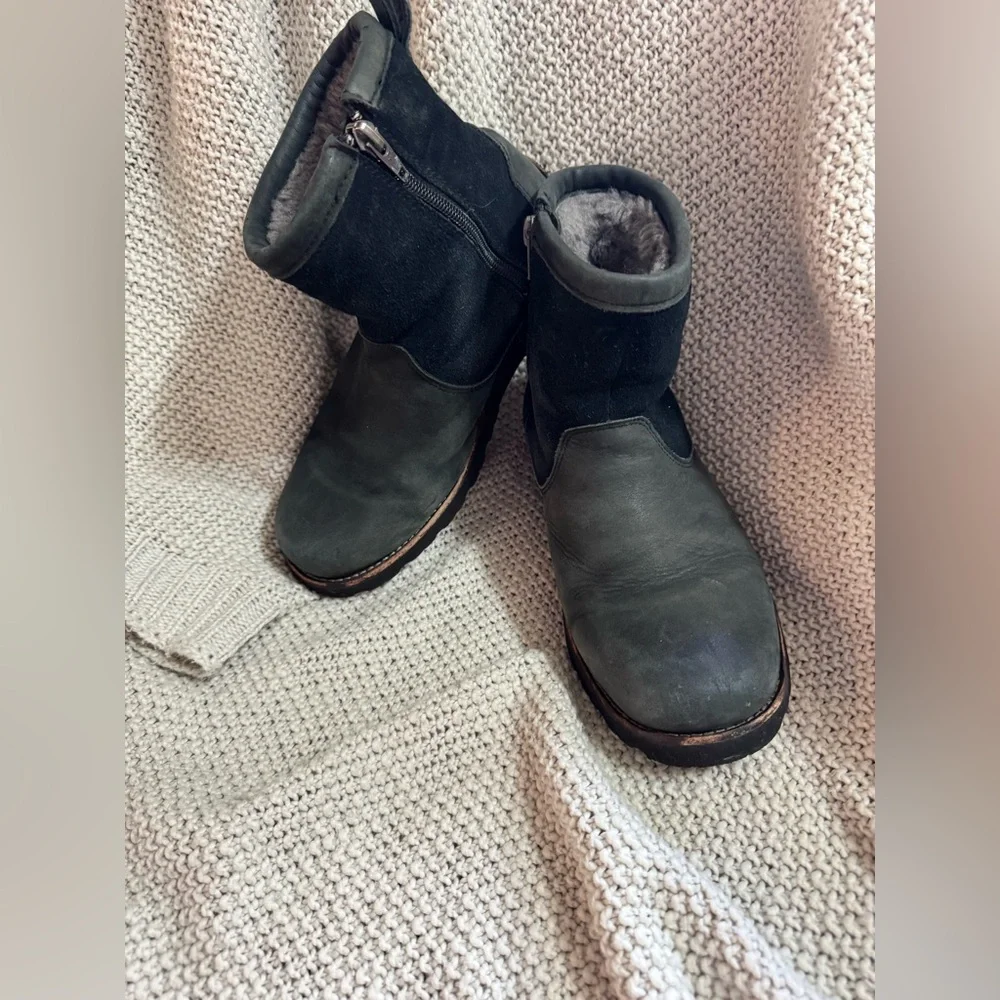 UGG Australia Hendren TL BOOTS Sz 8 Waterproof Stout‎ Leather